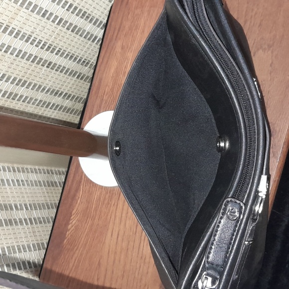 Etienne Aigner Signature Logo Purse - Picture 9 of 12